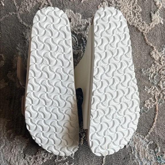 Birkenstock Arizona Big Buckle Leather White Sandal 10-101/2 (EU 41) NWOT - Picture 10 of 10